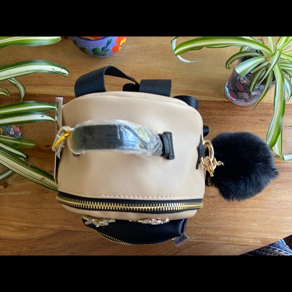 Dream Control Backpack ! - Picture 9 of 10